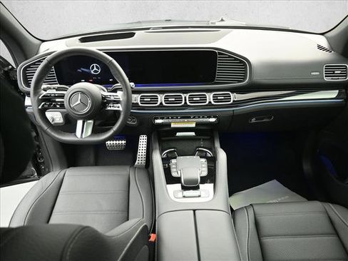 New 2026 Mercedes-Benz GLS 580 4MATIC image 22