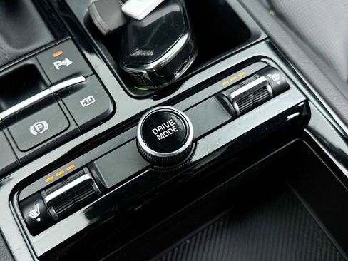 Used 2025 Kia K5 GT image 9