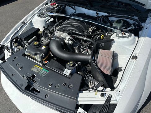 Used 2006 Ford Mustang GT RWD image 12