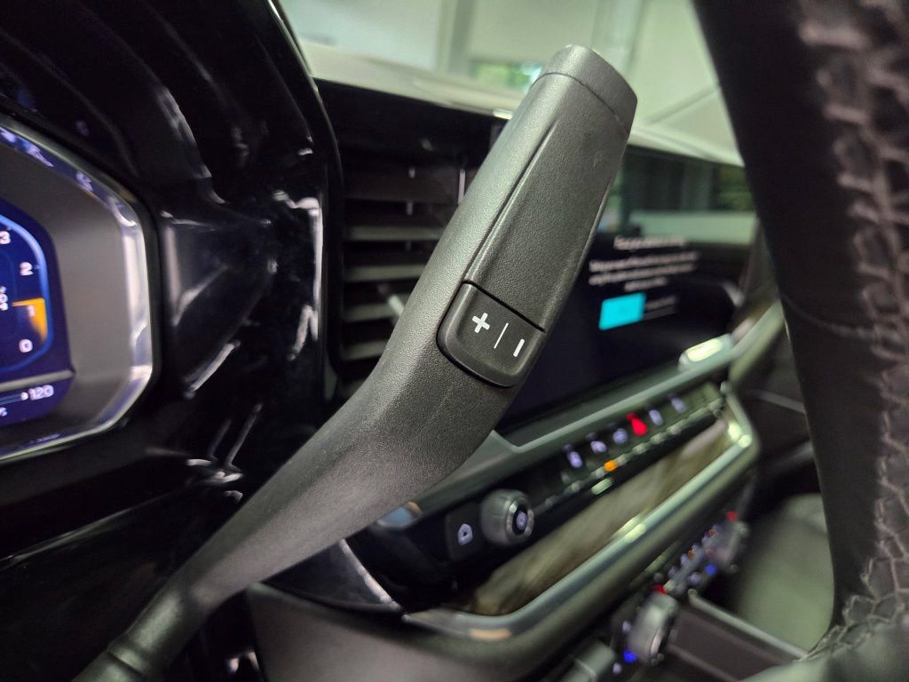 Used 2025 Chevrolet Silverado 2500 LT w/ Trail Boss Package AWD/4WD image 39