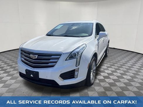 Used 2017 Cadillac XT5 Luxury AWD/4WD image 2