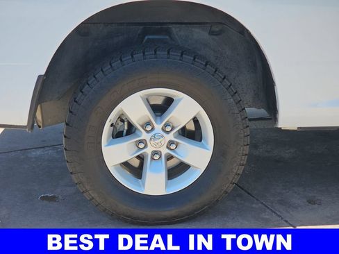 Used 2022 RAM 1500 Classic SLT w/ Electronics Group AWD/4WD image 37