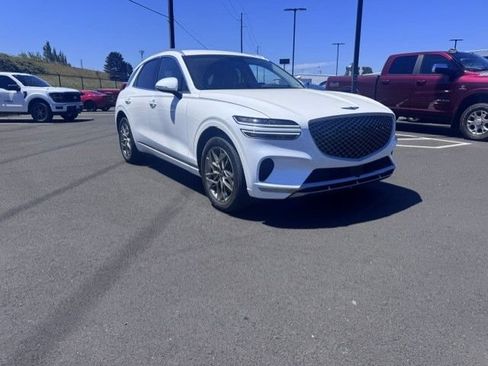 Used 2025 Genesis GV70 2.5T AWD/4WD image 3