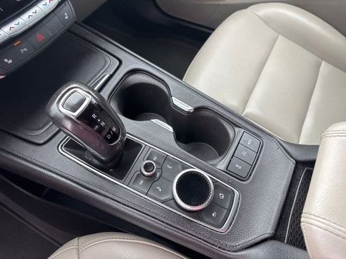 Used 2019 Cadillac XT4 Luxury w/ Cold Weather Package FWD image 26