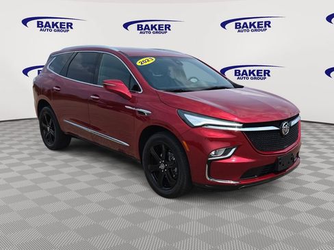 Used 2023 Buick Enclave Essence w/ Sport Touring Edition AWD/4WD image 3