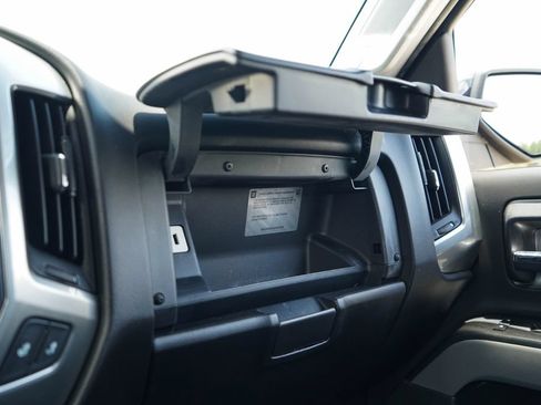 Used 2018 Chevrolet Silverado 1500 LT w/ Texas Edition AWD/4WD image 28