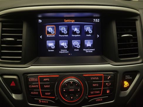 Used 2019 Nissan Pathfinder SL w/ Cargo Package FWD image 25