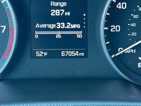 Used 2018 Hyundai Elantra SEL image 25