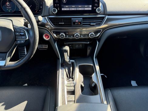 Used 2021 Honda Accord Sport image 13