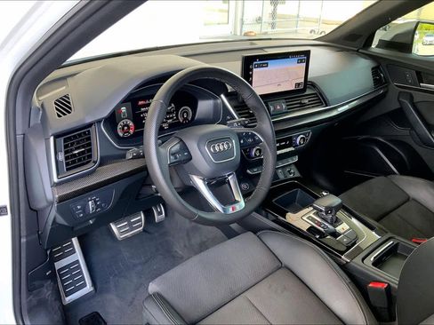 Used 2022 Audi SQ5 Premium Plus w/ Premium Plus Package AWD/4WD image 18