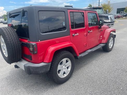 Used 2012 Jeep Wrangler Unlimited Sahara w/ Connectivity Group AWD/4WD image 5