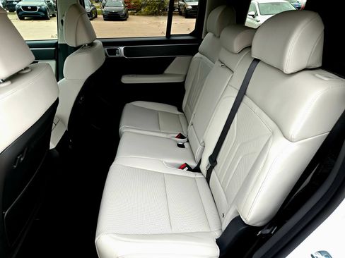 Certified 2026 Hyundai Santa Fe SEL FWD image 18