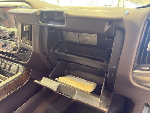 Used 2017 Chevrolet Silverado 1500 LT w/ All Star Edition image 23