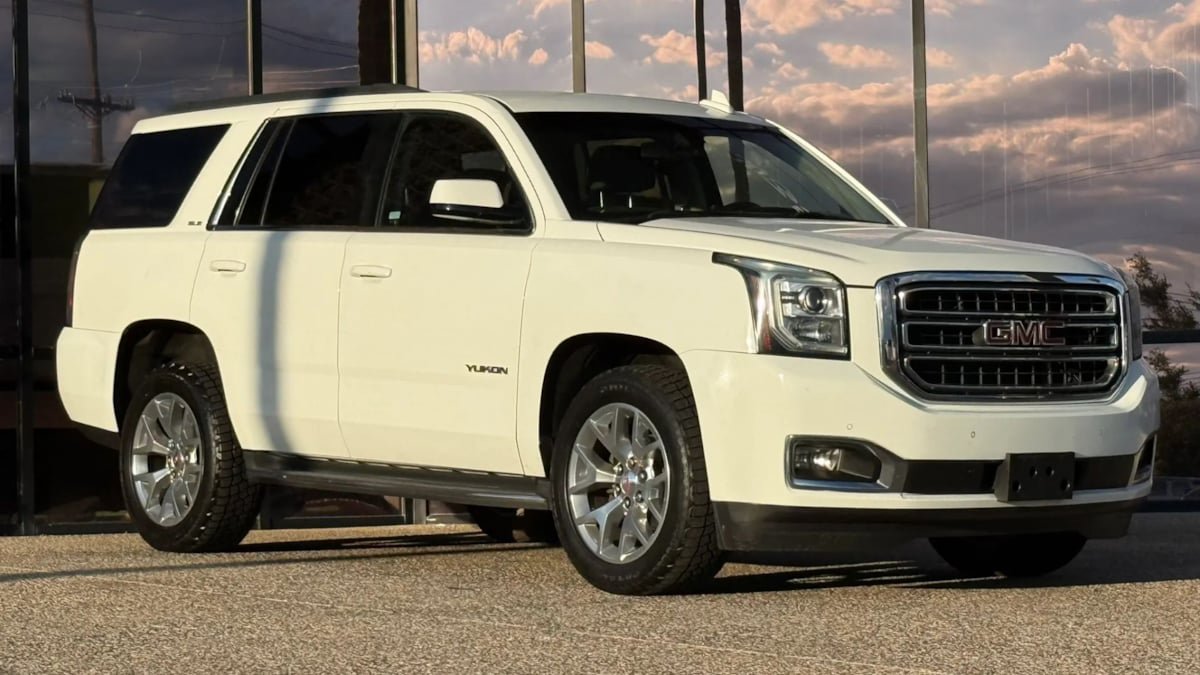 Used 2016 GMC Yukon SLE w/ Convenience Package AWD/4WD image 17
