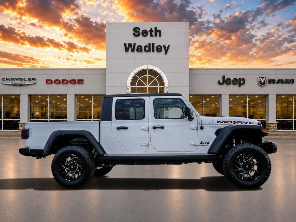 Used 2021 Jeep Gladiator Mojave AWD/4WD image 8