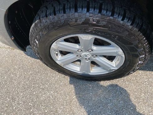 Used 2010 Toyota Highlander 4WD image 33