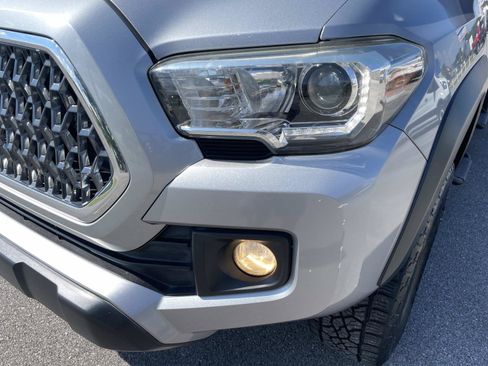 Used 2019 Toyota Tacoma TRD Off-Road RWD image 11