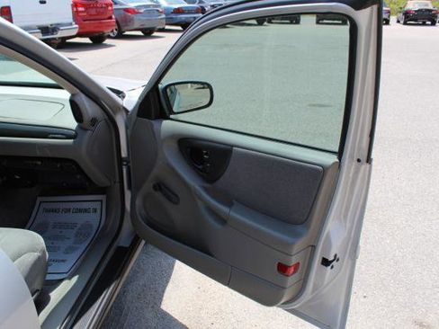 Used 2001 Chevrolet Malibu V6 FWD image 20