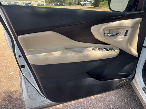 Used 2023 Nissan Murano Platinum w/ Cargo Package FWD image 19