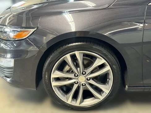 Used 2023 Chevrolet Malibu LT FWD image 19