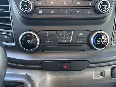Used 2023 Ford Transit 250 Low Roof AWD w/ Exterior Upgrade Package image 18