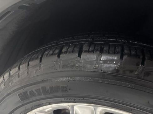 Used 2020 Ford Explorer Limited image 37