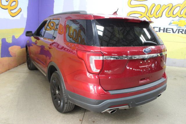 Used 2019 Ford Explorer XLT AWD/4WD image 6