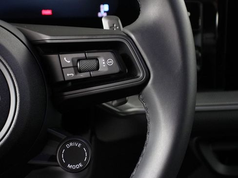 Certified 2025 Porsche Cayenne image 15