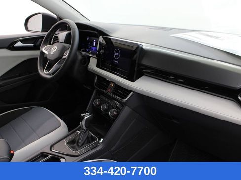 New 2026 Volkswagen Taos S image 21