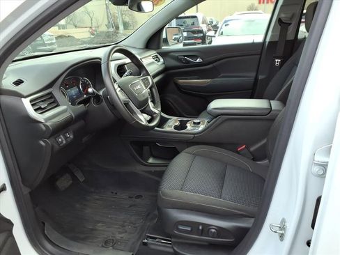 Used 2023 GMC Acadia SLE w/ Driver Convenience Package image 10