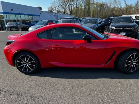 Used 2024 Toyota GR86 image 4