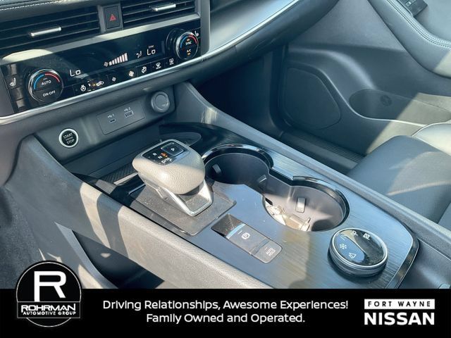 Certified 2023 Nissan Rogue SV w/ SV Premium B Package AWD/4WD image 29