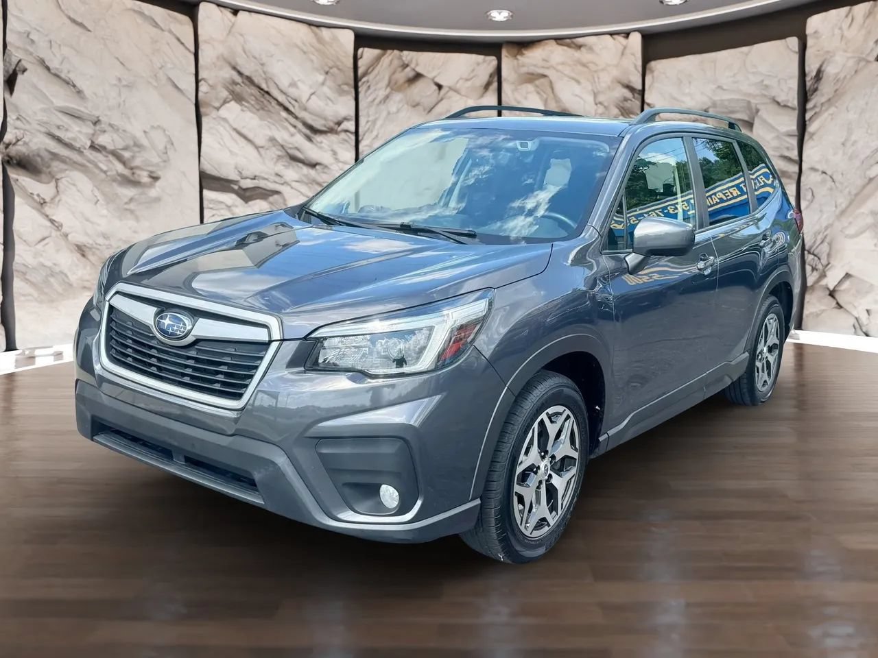 Used 2021 Subaru Forester Premium w/ Popular Package #1 AWD/4WD image 3