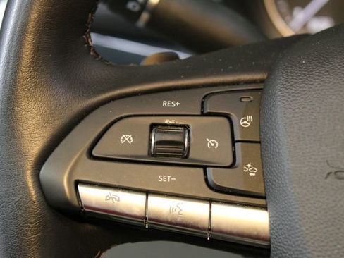 Used 2021 Cadillac XT4 Premium Luxury w/ Sun And Sound Package image 23