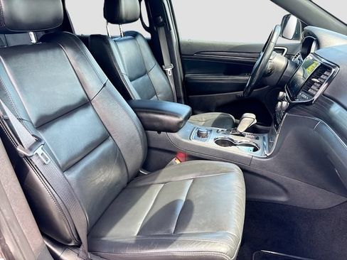 Used 2020 Jeep Grand Cherokee Limited AWD/4WD image 29