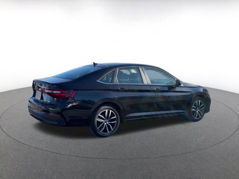 Used 2025 Volkswagen Jetta SE image 15