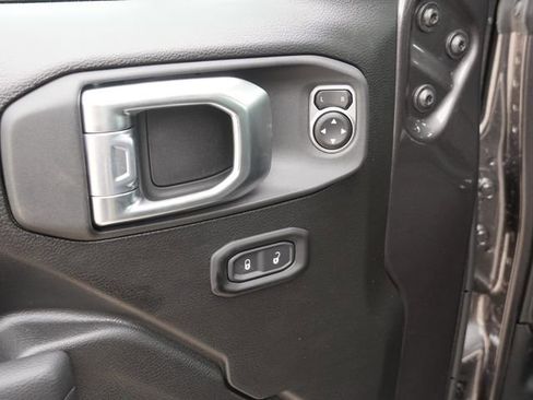 New 2026 Jeep Gladiator Rubicon AWD/4WD image 19