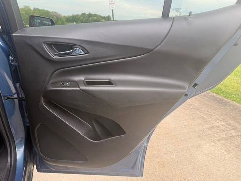 Used 2024 Chevrolet Equinox LT FWD image 15