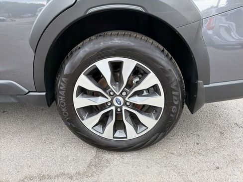 Used 2025 Subaru Outback Limited AWD/4WD image 26