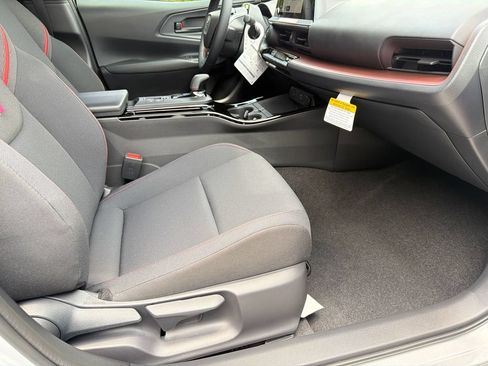New 2026 Toyota Prius Plug-In Hybrid FWD image 17