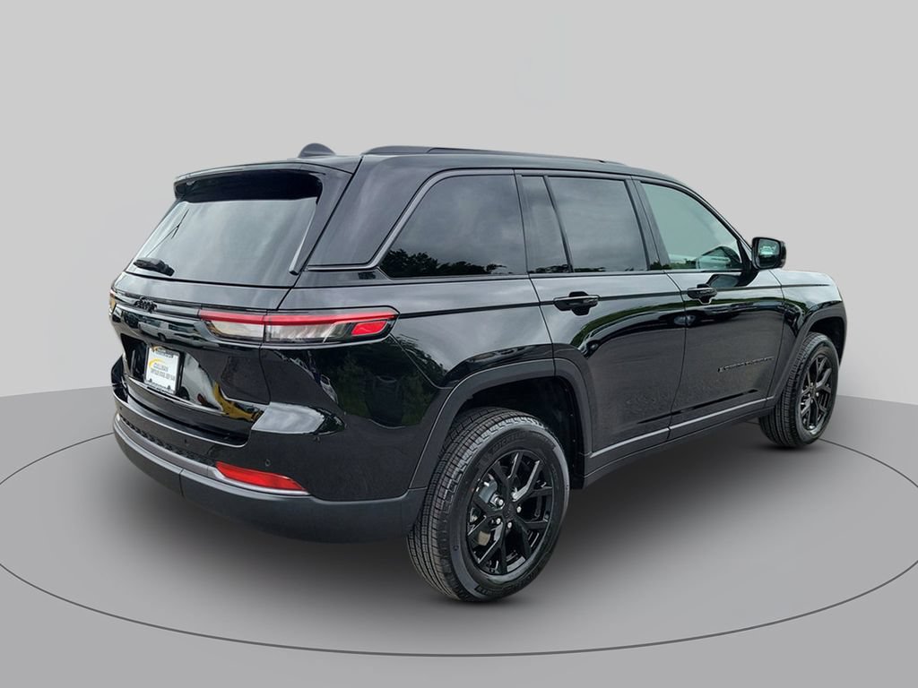 New 2026 Jeep Grand Cherokee Altitude RWD image 3