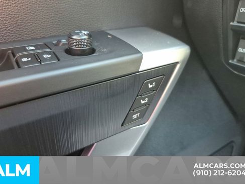 Used 2025 Toyota Tundra Platinum image 41