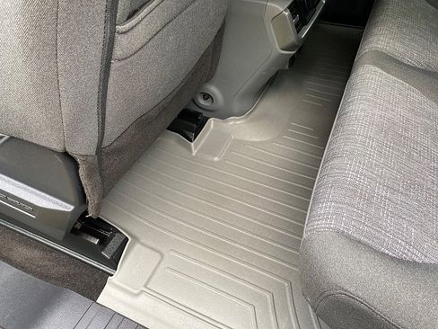 Certified 2022 Ford F150 XLT w/ Equipment Group 302A High image 32