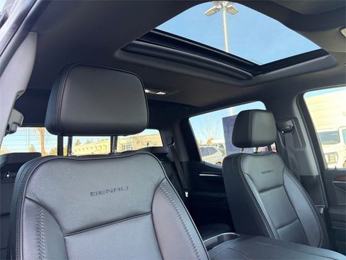Used 2024 GMC Sierra 1500 Denali w/ Denali Reserve Package image 21