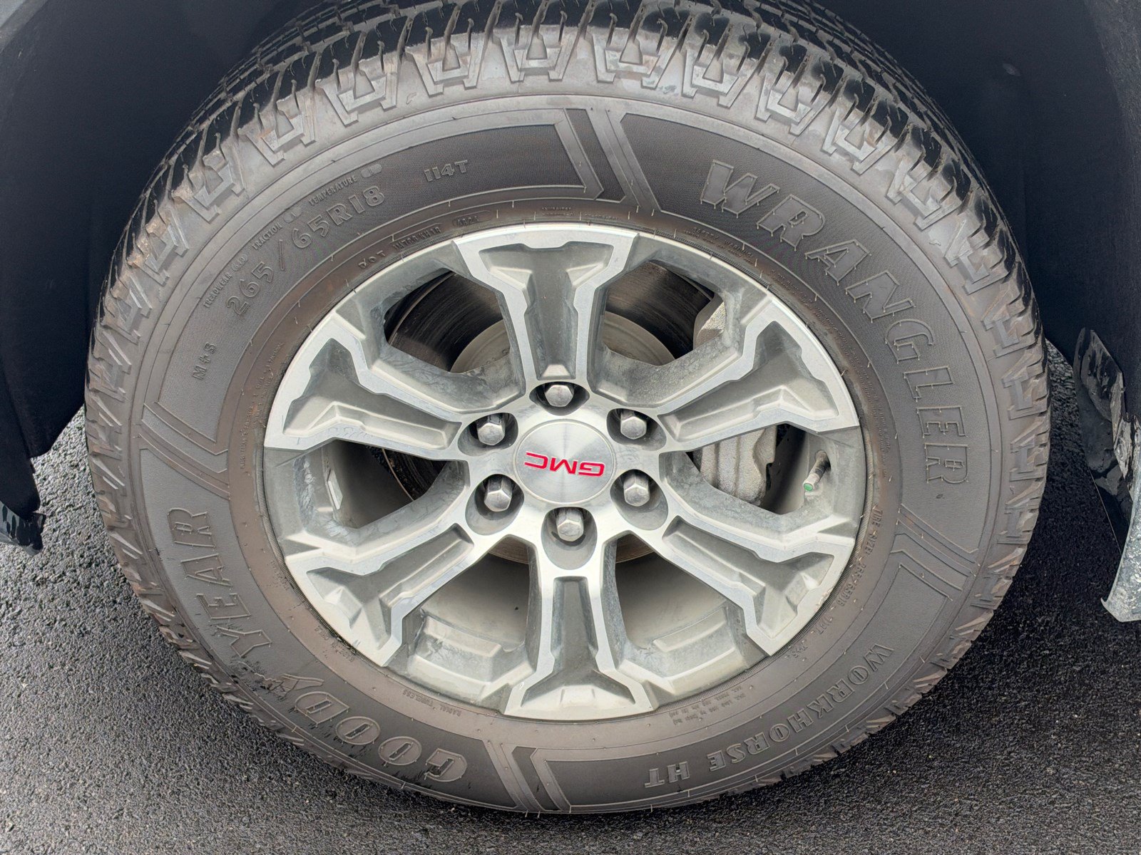 Used 2025 GMC Sierra 1500 SLT AWD/4WD image 11