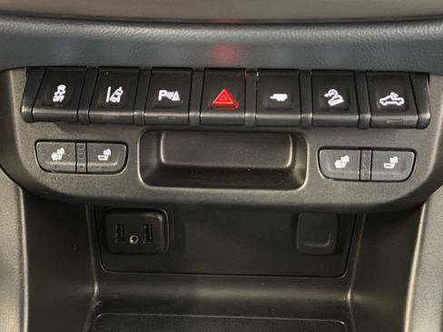 Used 2022 Chevrolet Colorado Z71 w/ Safety Package image 44