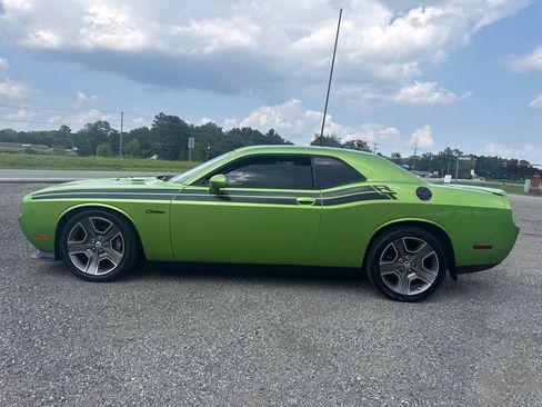 Used 2011 Dodge Challenger R/T RWD image 7