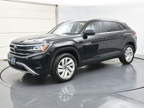 Used 2023 Volkswagen Atlas Cross Sport SE w/ Panoramic Sunroof Package AWD/4WD image 1