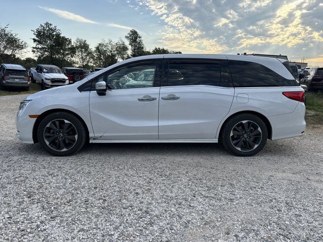 Used 2023 Honda Odyssey Elite image 3