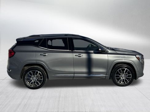 Used 2023 GMC Terrain Denali w/ Denali Premium Package image 8